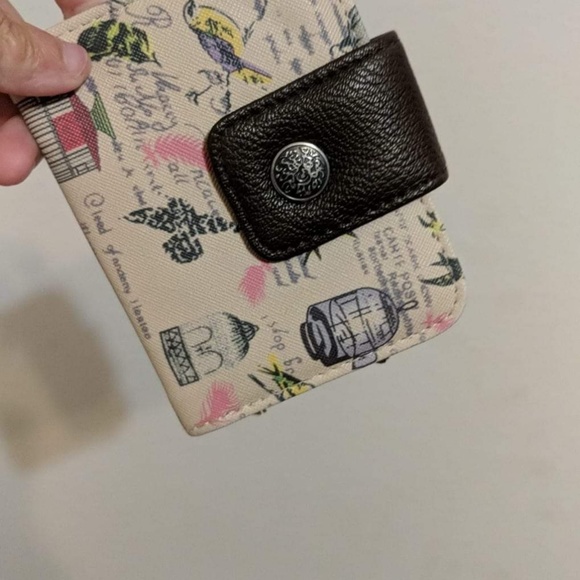 Clothes - Picture 6 of 8